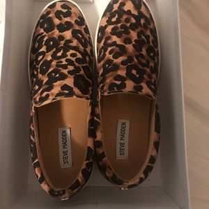 Brand new never worn, Steve Madden gills!